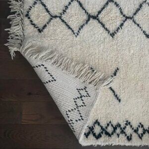 NWT Authentic Handwoven Moroccan rug  Chubby rug wool rug